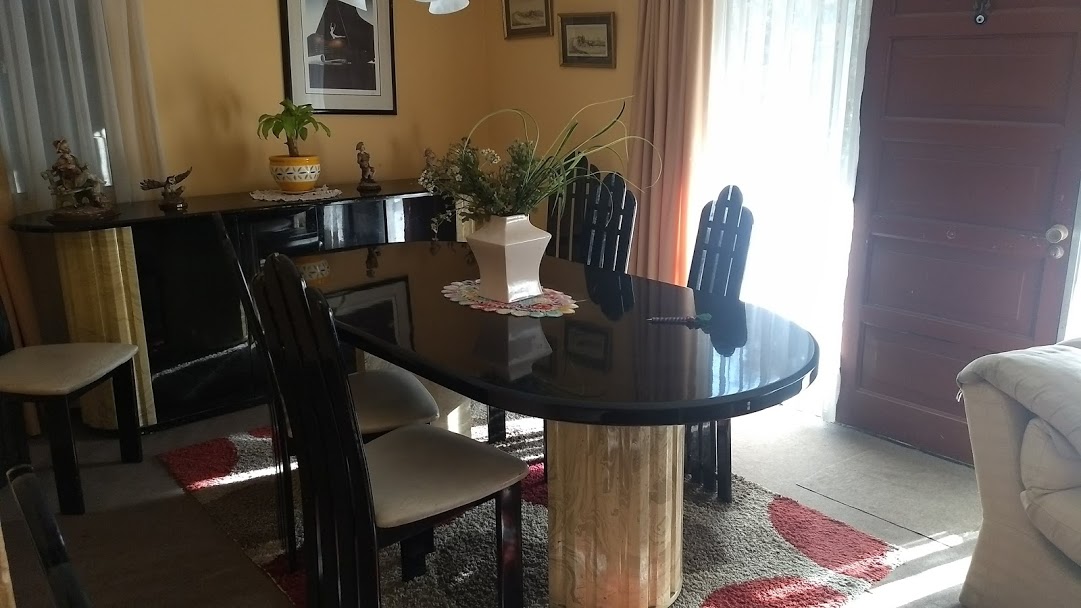 Casa en Venta Castillo Urizar frente a Parque