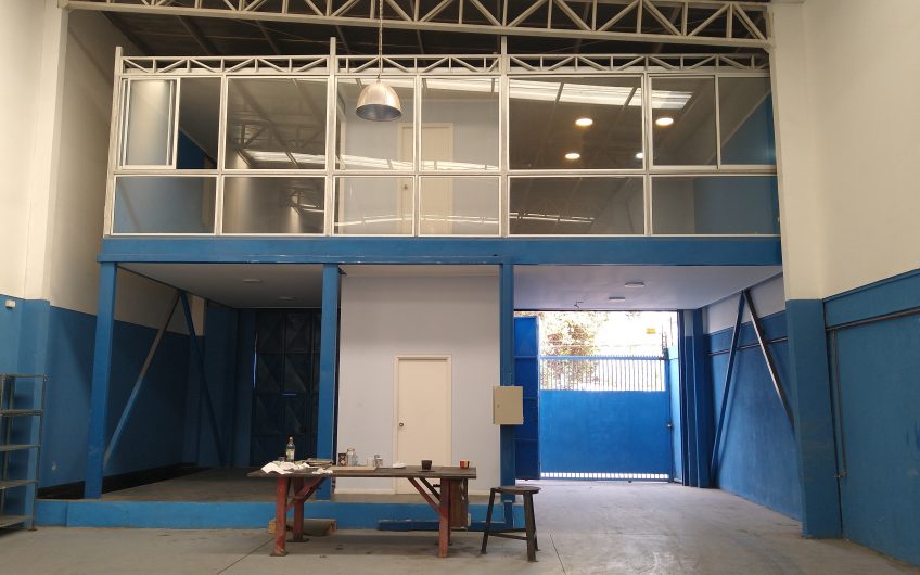 Bodega en Arriendo, casi nueva, Zapadores, Recoleta 500 m2