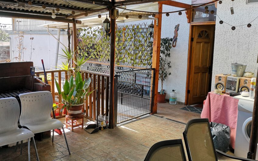 Casa y Local Comercial en comuna Padre Hurtado