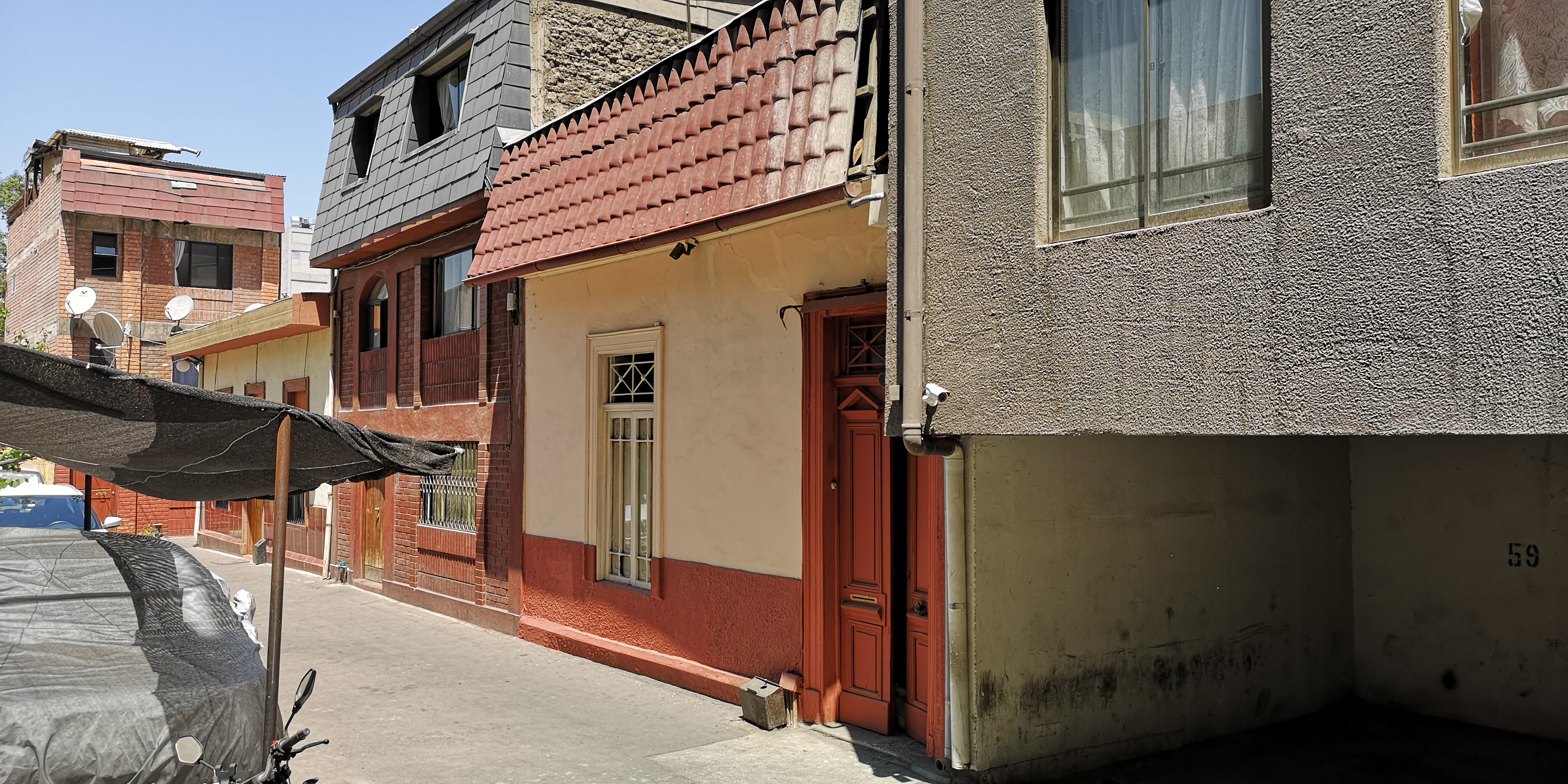 Casa Oficina cerca Metro Santa Lucía