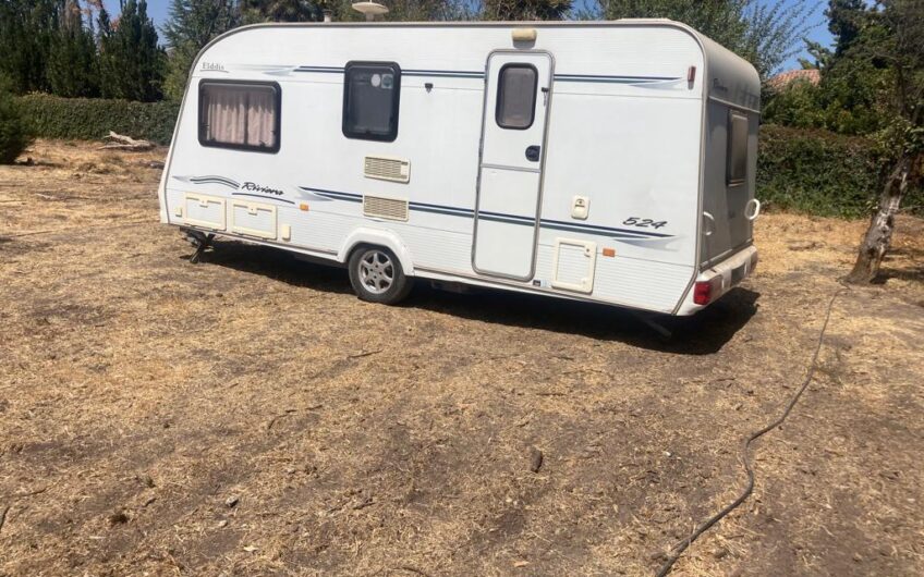Estacionamiento Casas Rodantes y Vehículos Varios