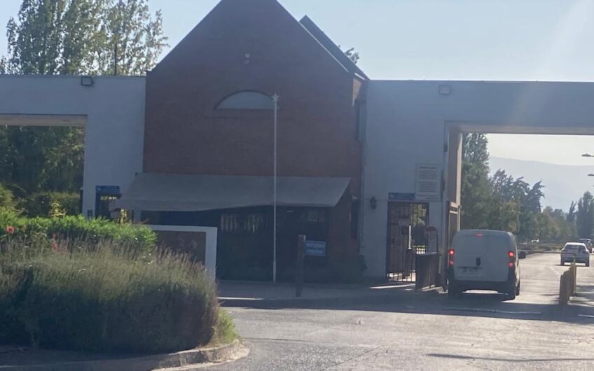 Estacionamiento Casas Rodantes y Vehículos Varios