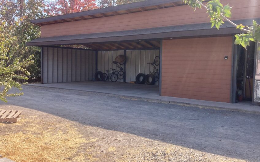 Estacionamiento Casas Rodantes y Vehículos Varios