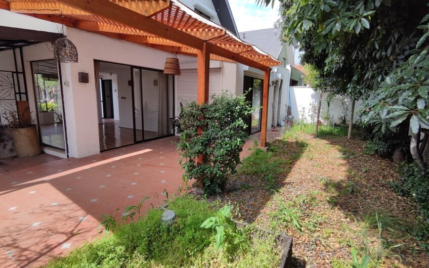 Casa El Olmo Esquina Las Viñas