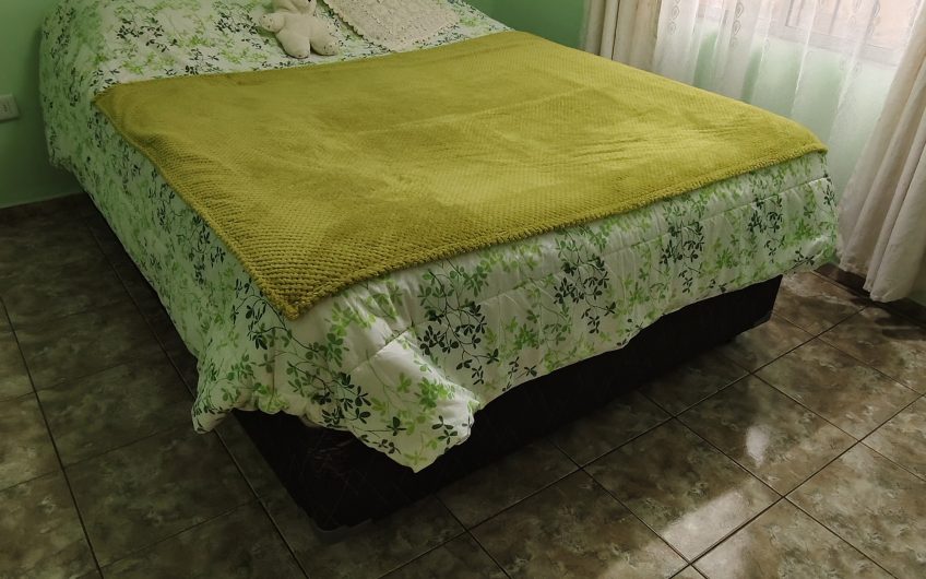 Amplia casa de SIETE Dormitorios Peñalolén