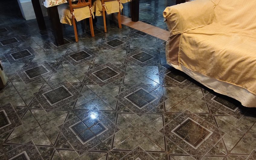 Amplia casa de SIETE Dormitorios Peñalolén