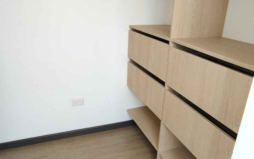 Departamento REMODELADO Providencia con Lyon