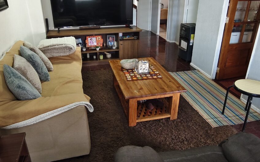 Casa 5 Dormitorios Condominio Los Nogales