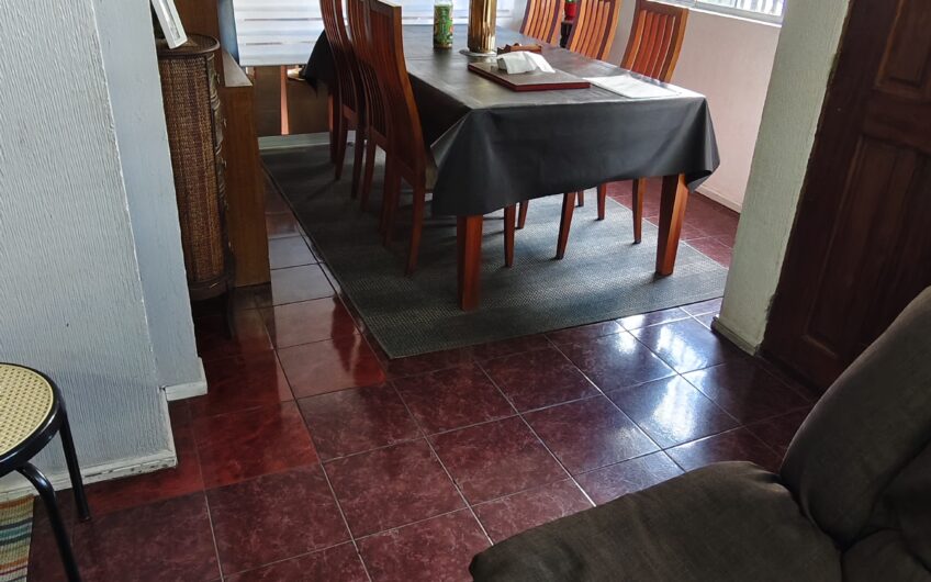 Casa 5 Dormitorios Condominio Los Nogales
