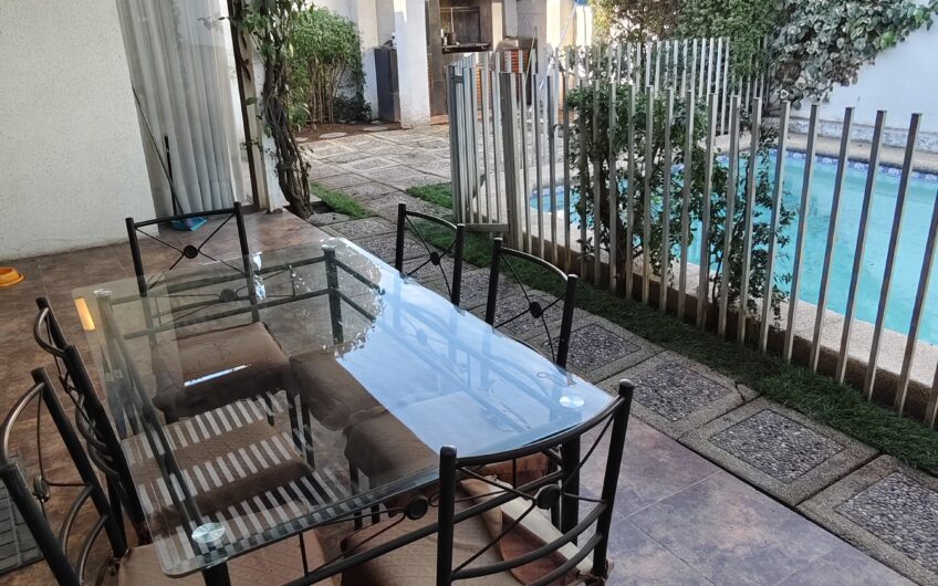 Casa de 4 Dormitorios en Condominio Cerrado